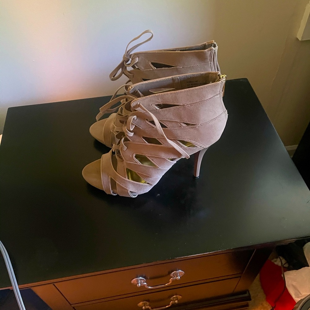 Light brown heels size 10